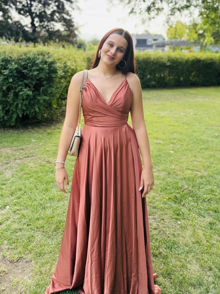 Elena (3)