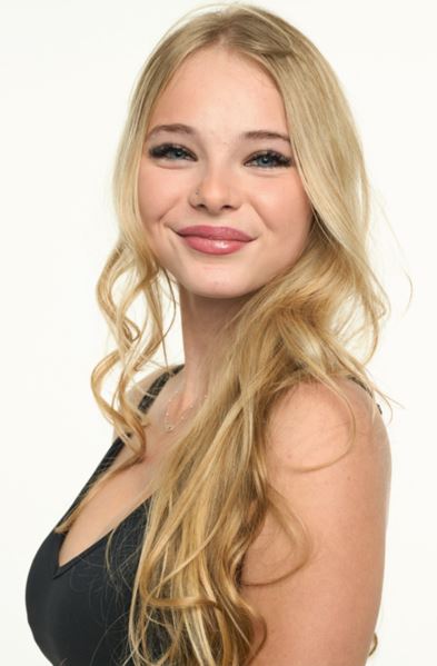 Mia (3)